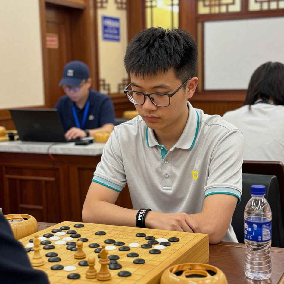 Samarkand R8 nữ: Trung Quốc dẫn đầu 15/16 – Khi bàn cờ im lặng nói bằng hình học