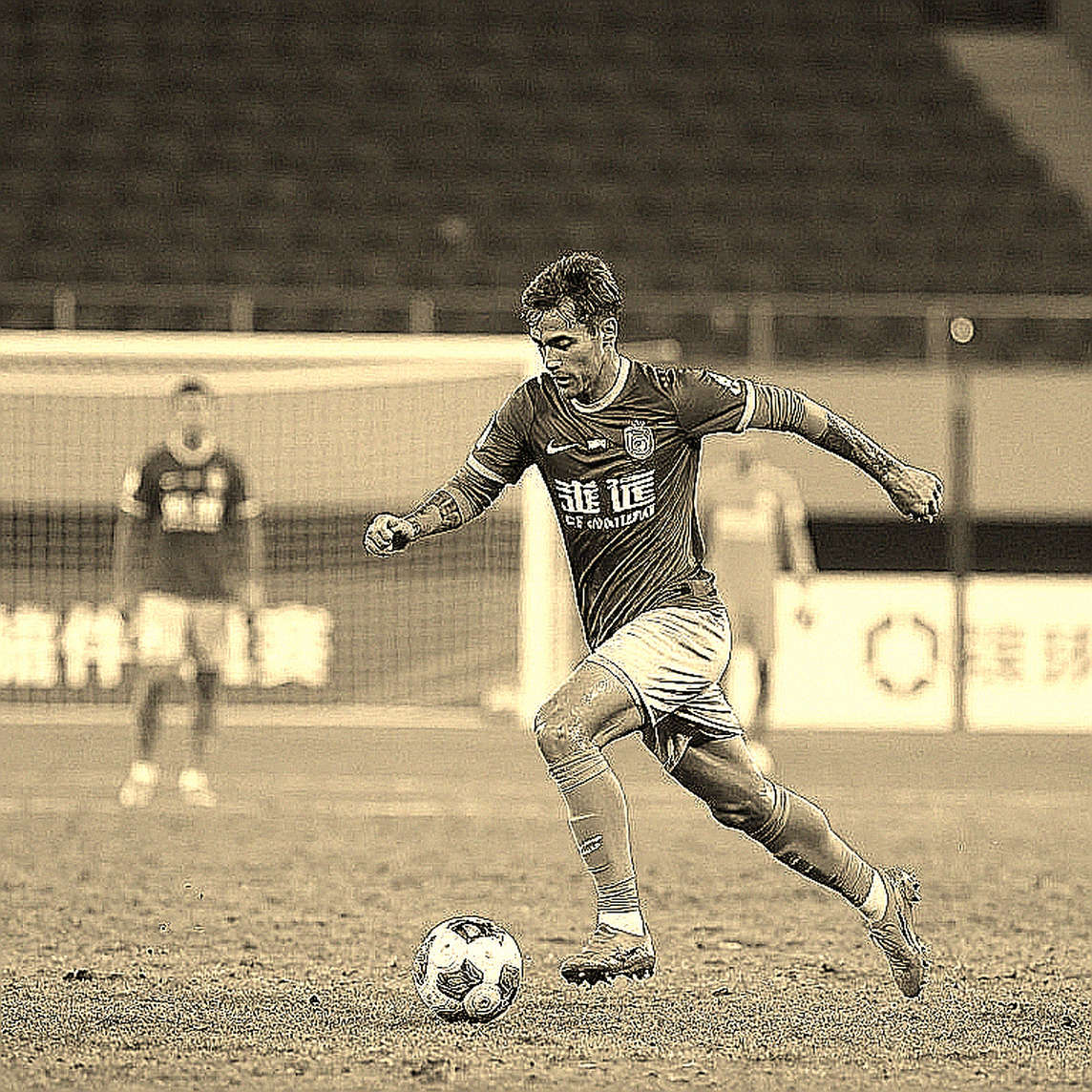 VAR ở V.League 1: Quy trình, tranh cãi và giới hạn của công nghệ trong phán quyết trọng tài