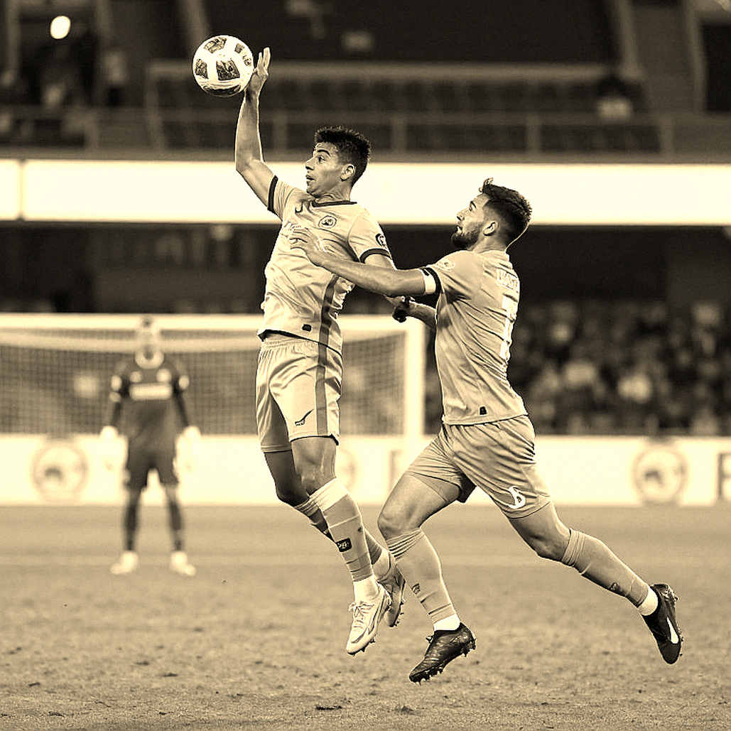 Cửa sổ chuyển nhượng V.League: bảng dữ liệu trống và cái chợ vẫn họp trong hành lang