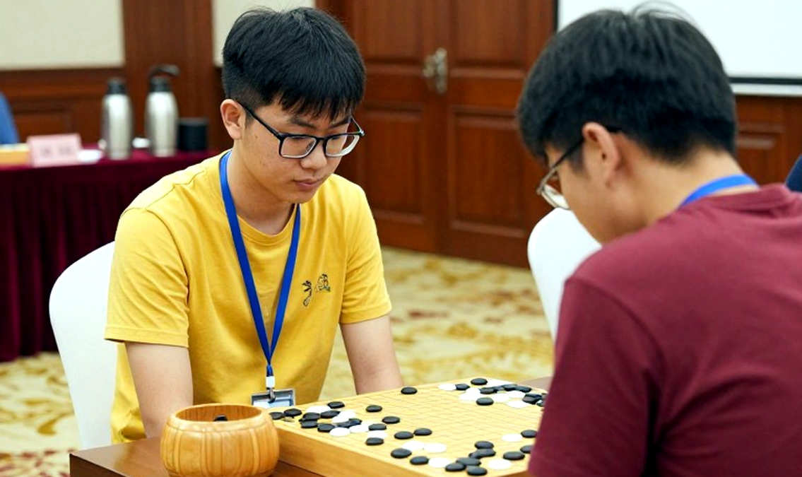 Một danh hiệu không có bàn cờ: tiêu đề Rachel Li vô địch cờ vua nữ Mỹ dẫn tới video khai cuộc 60 phút